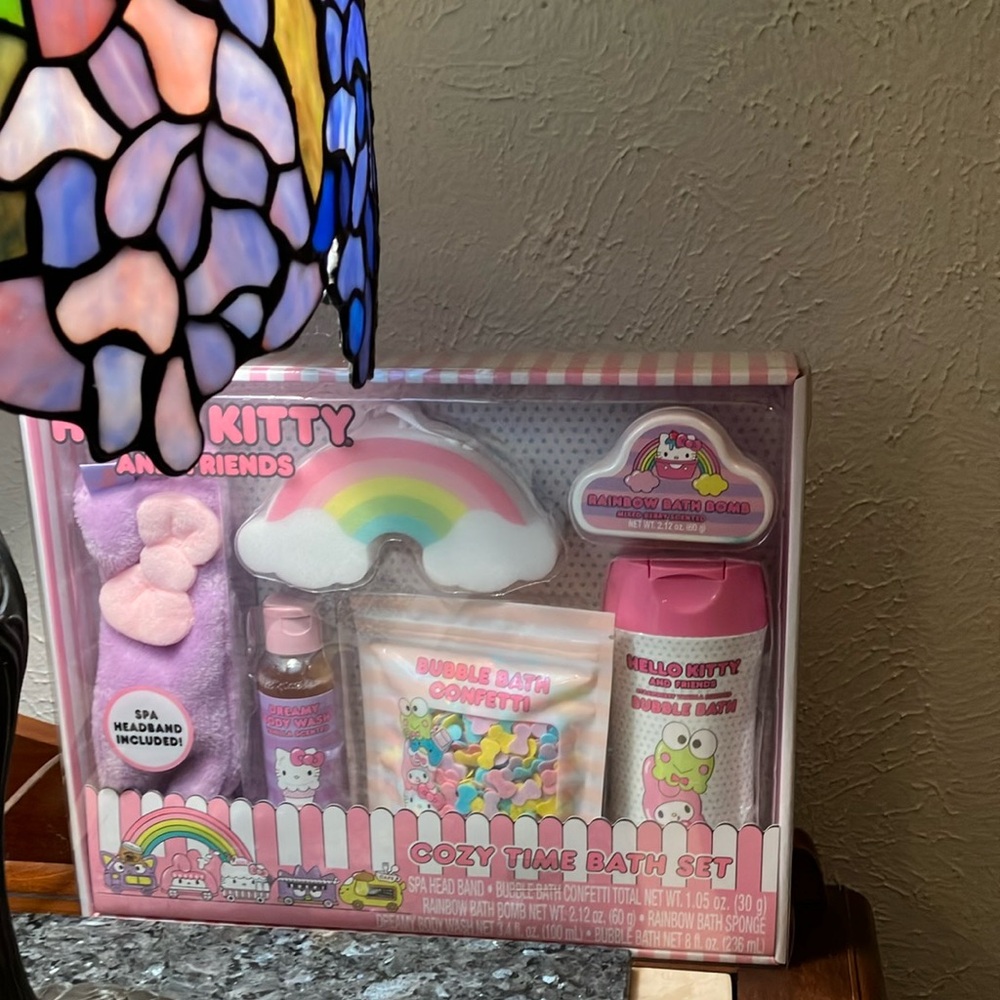 Hello Kitty and Friends Cozy Time Bath Set. Great gift for fun in the tub❤️❤️❤️